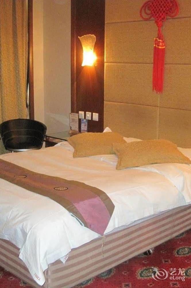 Tianzhi Hotel Харбин Экстерьер фото